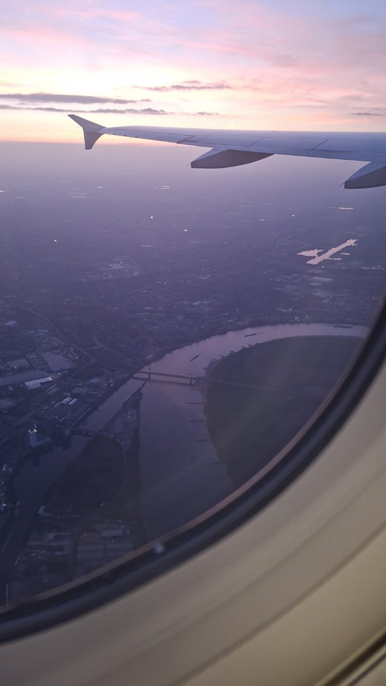 Flygplan.